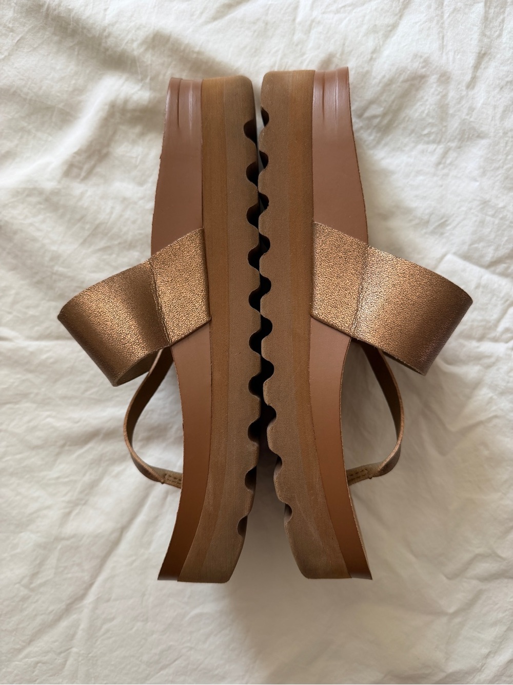 Reef Bronze Platform Wedge Flip Flops Cork Footbed Size 9 - Picture 2 of 4